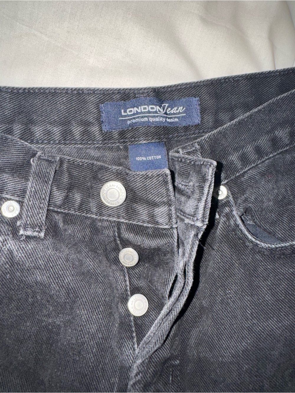 Low waisted jeans